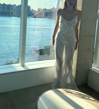 Load image into Gallery viewer, Paris Dress
